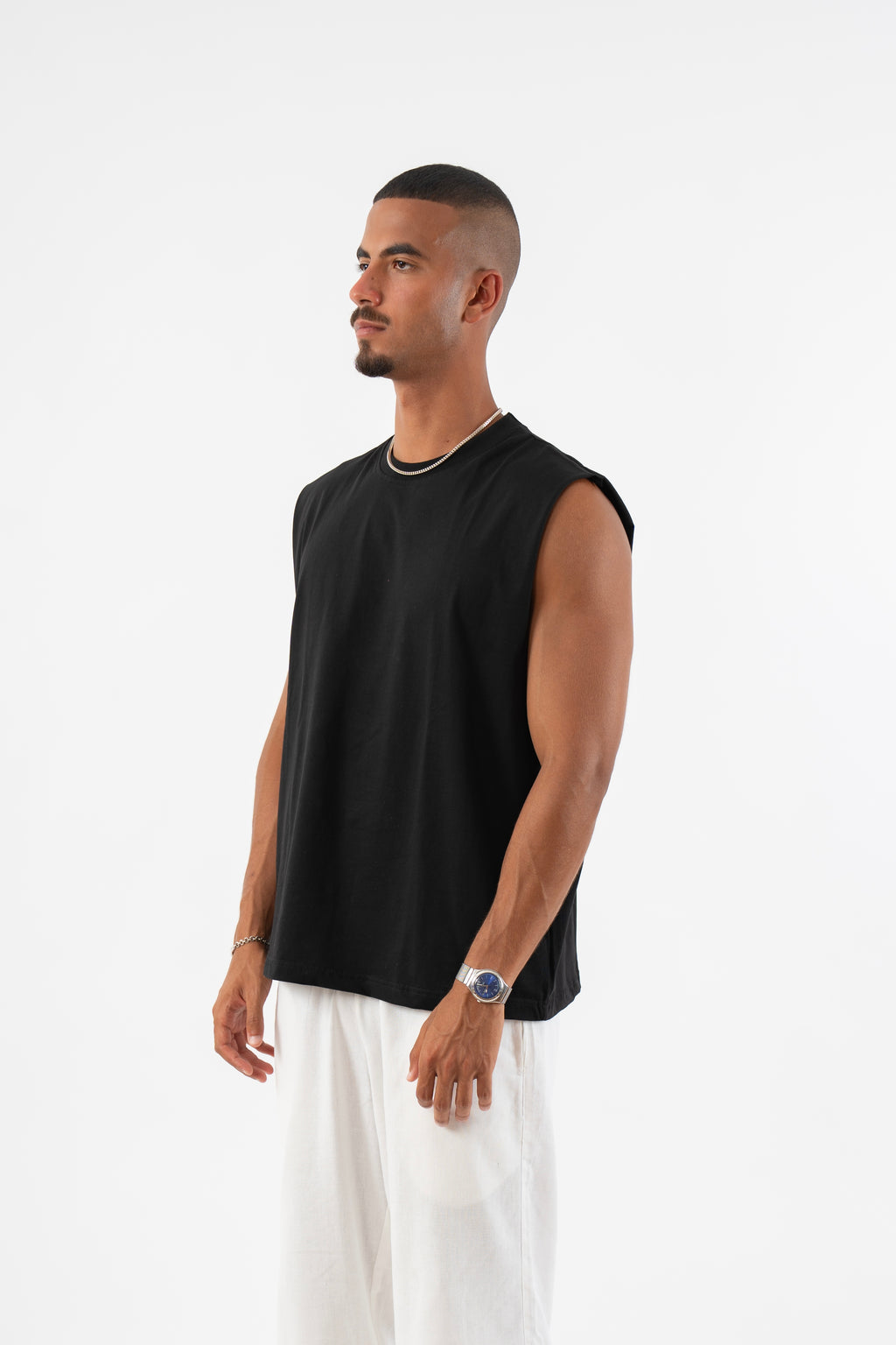 Sleeveless Tee in black